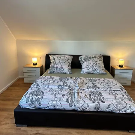 In - Eckenhagen Apartment *